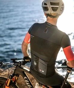 Maillot Manches Courtes Gobik Stark Dye Homme -Vélos Urbains Magasin de vente maillot hombre stark dye gobik warm series22 4 700x700 6