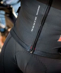 Maillot Manches Courtes Gobik Stark Dye Homme -Vélos Urbains Magasin de vente maillot hombre stark dye gobik warm series22 5 700x700 8