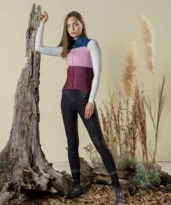 Maillot Manche Longue Gobik Cobble Dahlia Femme 2023 -Vélos Urbains Magasin de vente maillot mujer cobble dahlia cold 2023 gobik 3 700x700 2