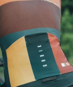 Maillot Manche Longue Gobik Pacer Walnut 60 Maillot Manche Longue Gobik Pacer Walnut -Vélos Urbains Magasin de vente maillot pacer walnut cold season 22 gobik 4 700x 700x700 3