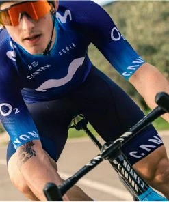 Maillot Manche Courte Gobik Team Movistar Odyssey Unisex 2023 -Vélos Urbains Magasin de vente movistar3 700x700 3